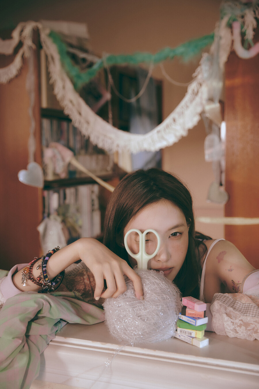 [콘셉트 포토&필름] 아일릿 "I’LL LIKE YOU" (WITH)_30.jpg