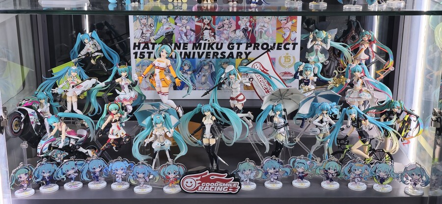 맥스팩토리)figma 레이싱 미쿠 장식칸 및 figma 장식장._1.jpg