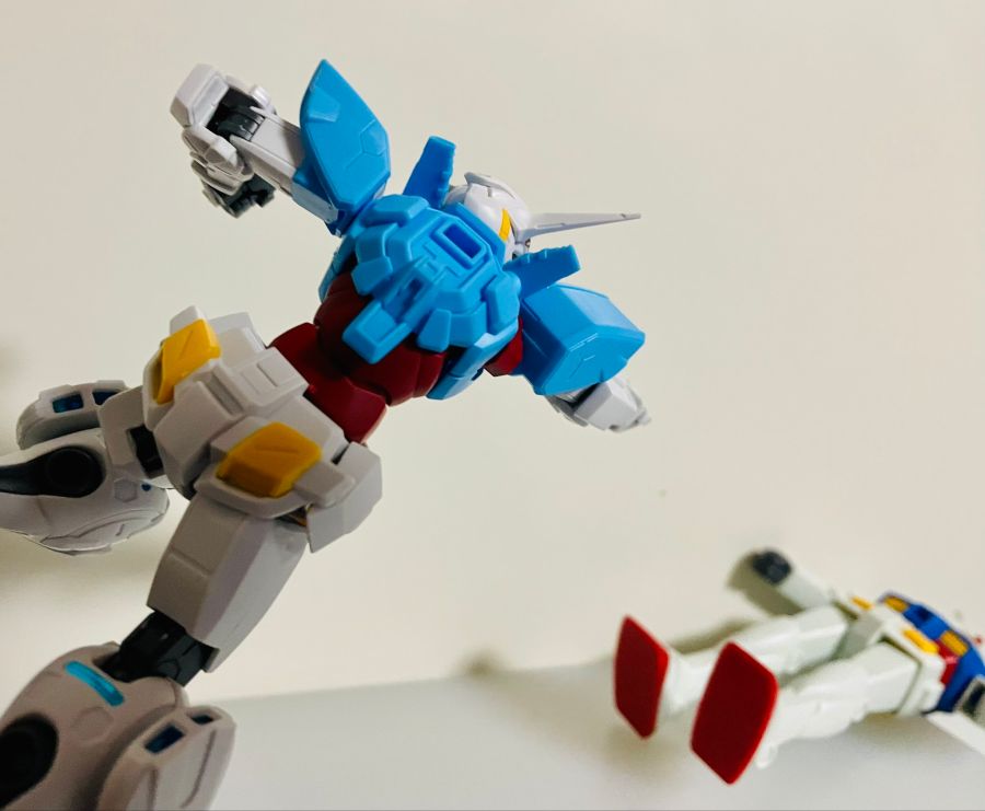 HG 1/144 G 셀프 퍼펙트 팩 극장판 Ver 소체 포징 + 비교 사진_5.jpg