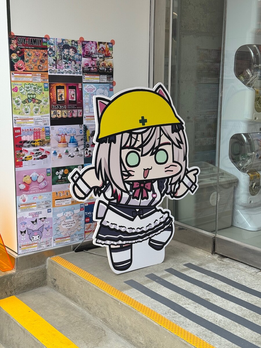 명동의 최첨단 IT 기술과 최고급 커피가 있는 카페_3.jpg