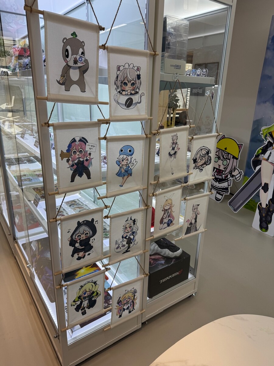 명동의 최첨단 IT 기술과 최고급 커피가 있는 카페_15.jpg