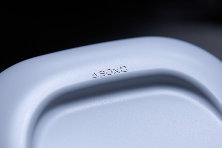 PS 30주년 듀얼센스 엣지 오픈 사진들_19.jpg