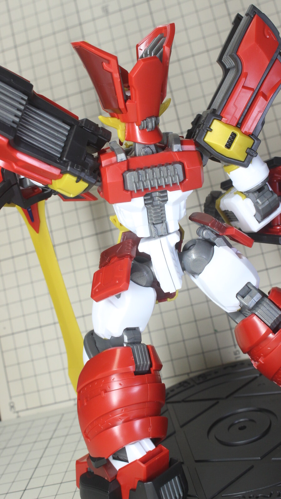 [굿스마일] MODEROID 킹스 스타일 그랑조트 일반판 조립 이미지_2.jpg