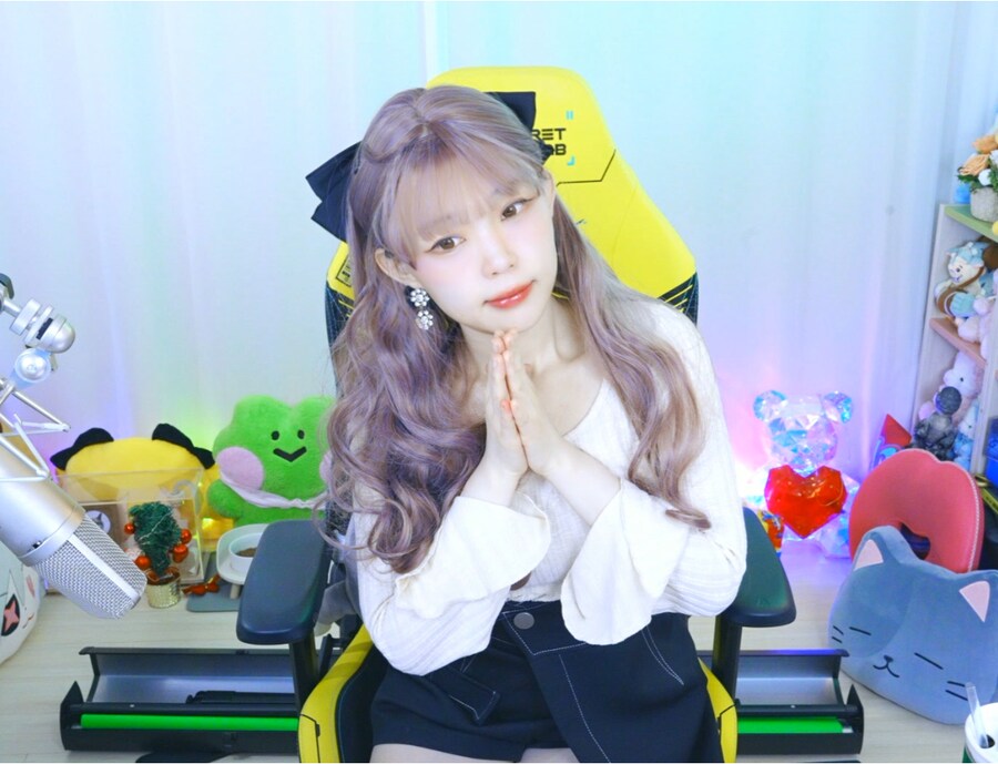 새봄TV] 스텔라블레이드x니어오토마타 콜라보!!_3.png