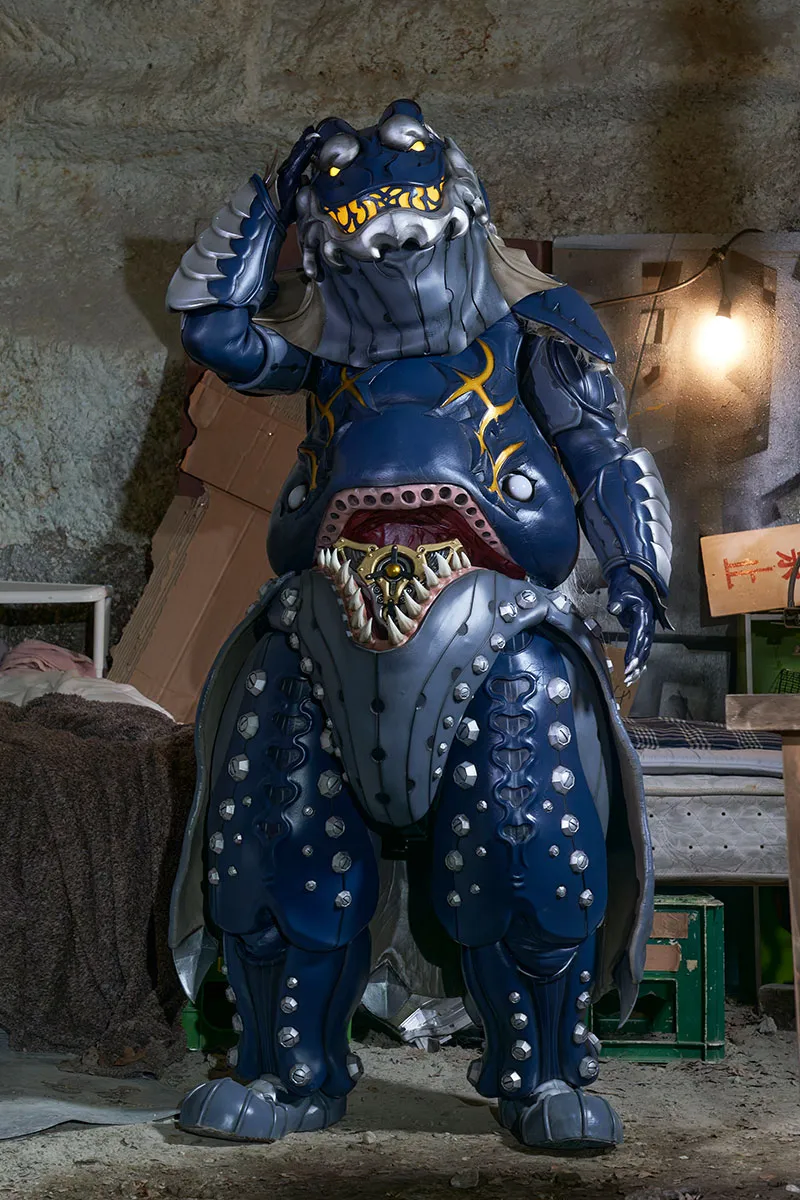 가면라이더)가브 - 인간계에서 "알몸"으로 돌아다니는 그래뉴트는_1.webp