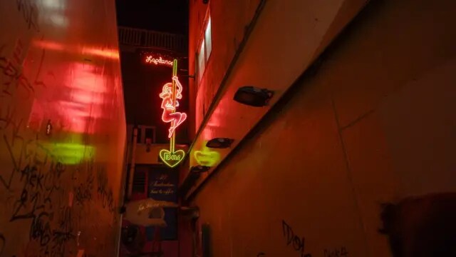 SF) "기계에 박아도 되는가?"_4.png