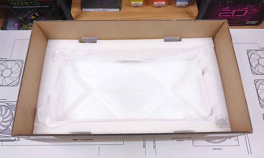 차별화된 플래그십 미들타워 어항케이스! - TRYX LUCA L70_16.jpg