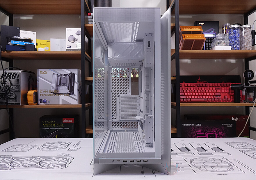 차별화된 플래그십 미들타워 어항케이스! - TRYX LUCA L70_27.jpg