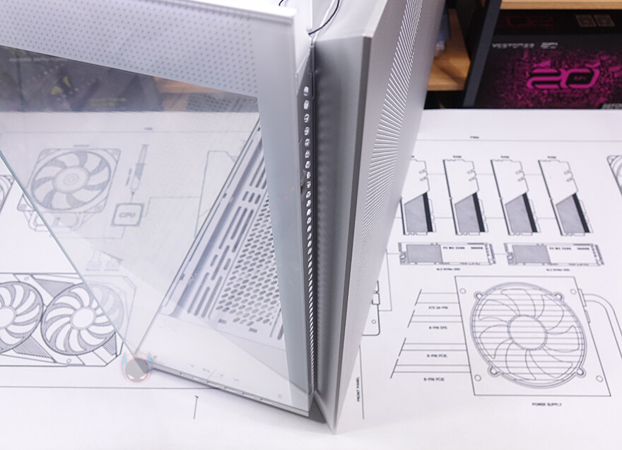 차별화된 플래그십 미들타워 어항케이스! - TRYX LUCA L70_37.jpg