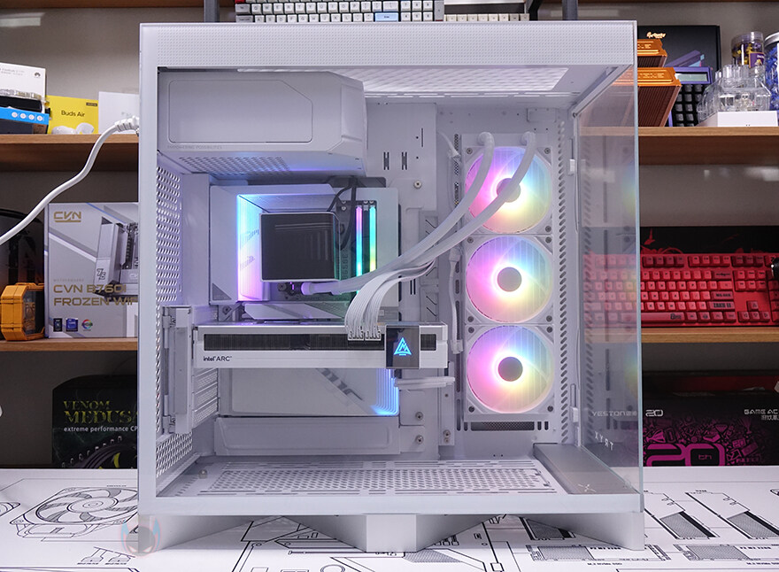 차별화된 플래그십 미들타워 어항케이스! - TRYX LUCA L70_88.jpg