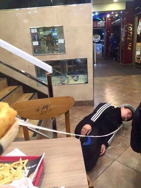 빵과 햄버그에 모차렐라 치즈를 넣으면.jpg_3.jpg