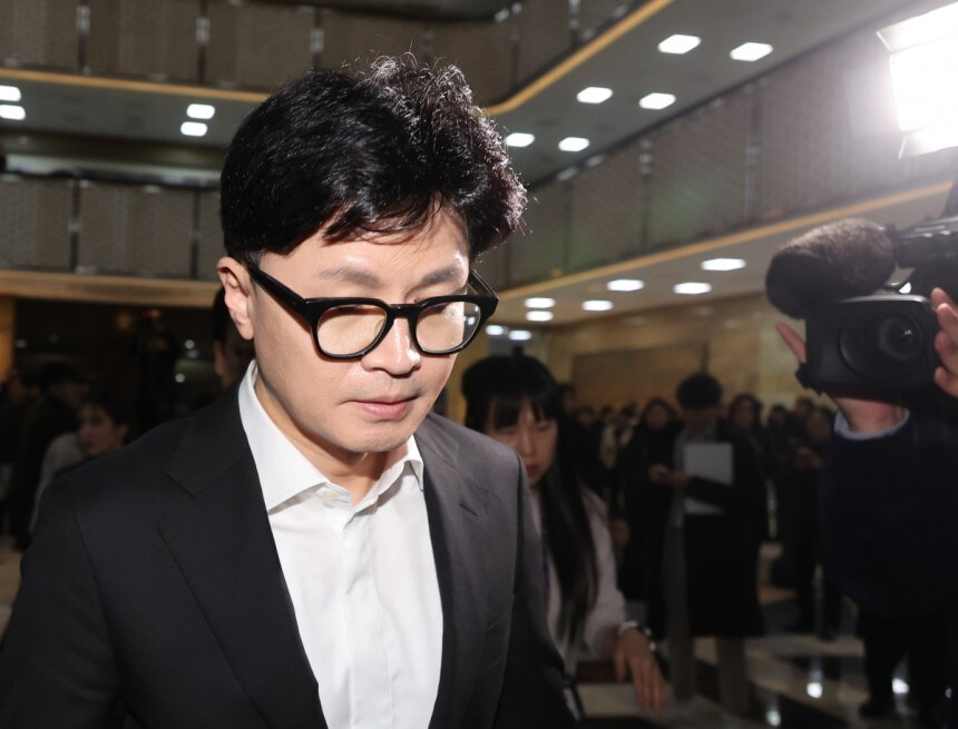 [속보] 국민의힘 선출직 최고위원 전원 사퇴…한동훈 체제 붕괴_1.jpg