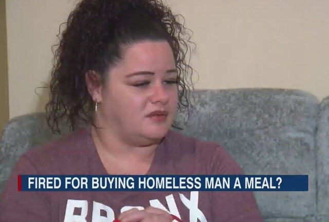 미국에서 노숙인에게 팬케이크 하나를 건넨 직원이 해고당함_4.jpg