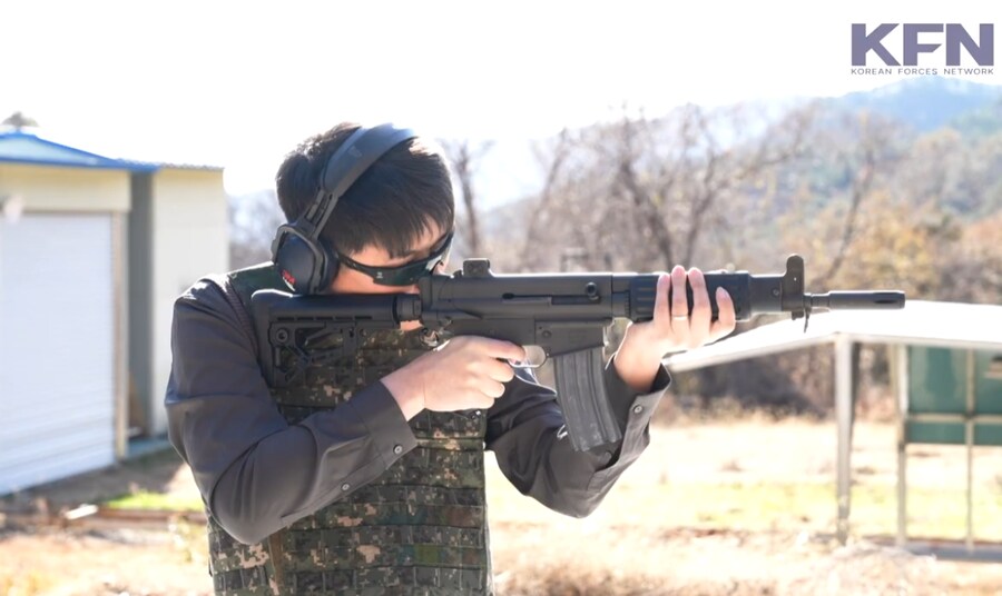 국군 기관단총 K1A 근황._2.png