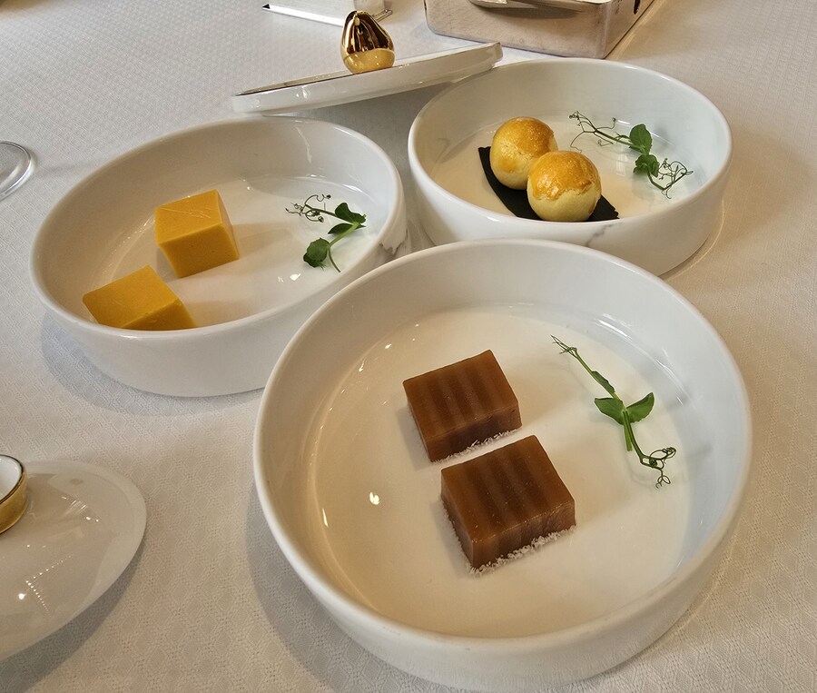 마카오 미슐랭 1스타 지얏힌(Zi Yat Heen)_10.jpg