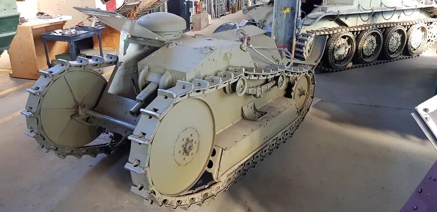 역사)1차 대전때 미국이 만들어낸 로리 암컷전차_1.png