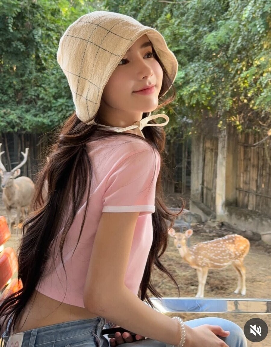 태국 미인대회에서 1위먹고 배우하는 존예 인플루언서 .jpg_2.jpg