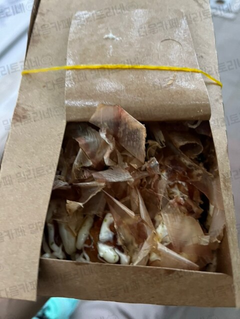 타코야키 집 사장님이 트럭 개큰걸로 바꾸셨어.jpg_25.png