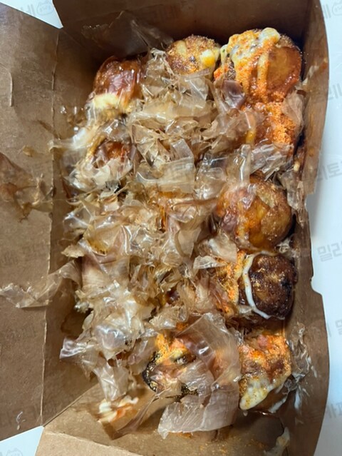 타코야키 집 사장님이 트럭 개큰걸로 바꾸셨어.jpg_27.png