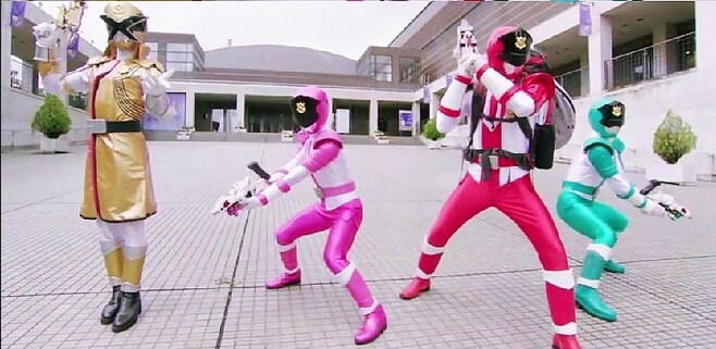 전대물) 강제로 집으로 돌려보내는 괴인과 싸우는 방법.jpg_14.png