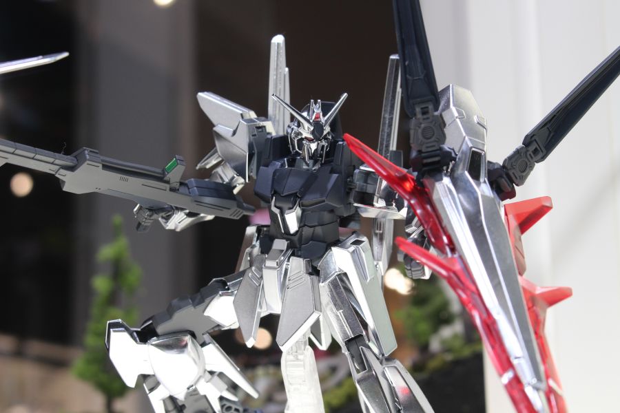 HGUC 1/144 델타 자인 전시 사진_1.jpg