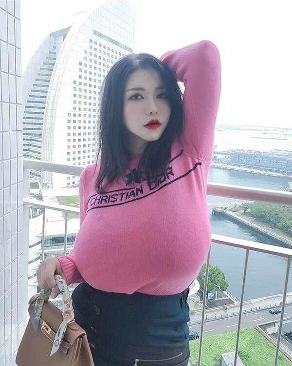 현실적인 가슴 크기.jpg_2.png