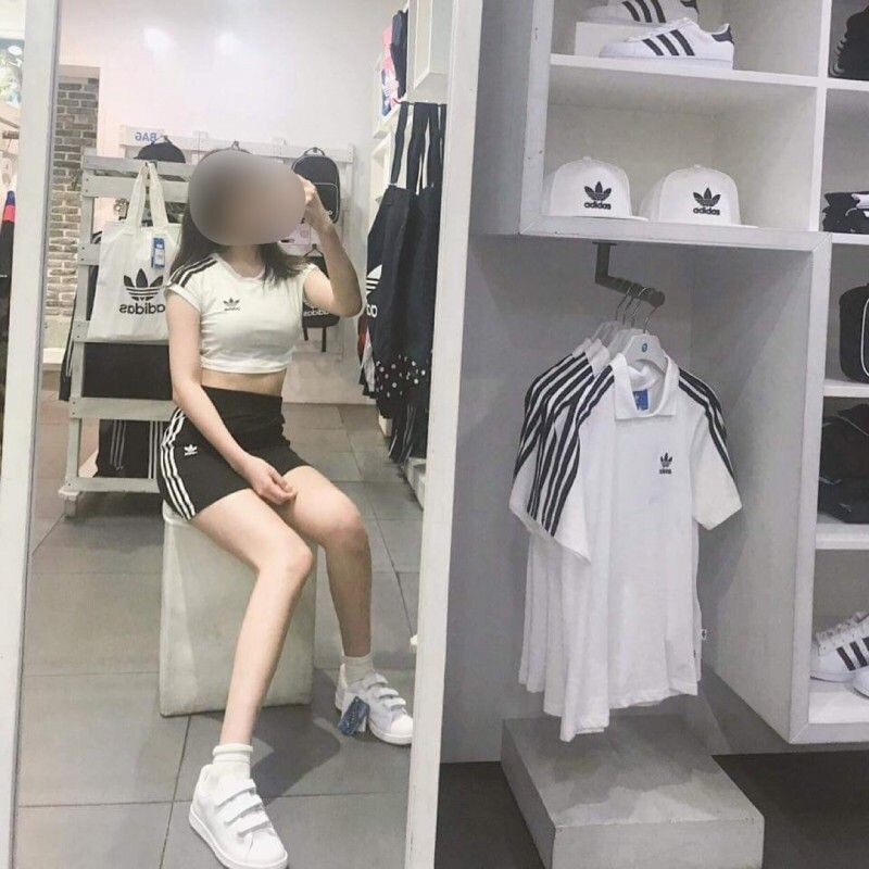 아디다스 홍보하는 알바누나.JPG_3.jpg