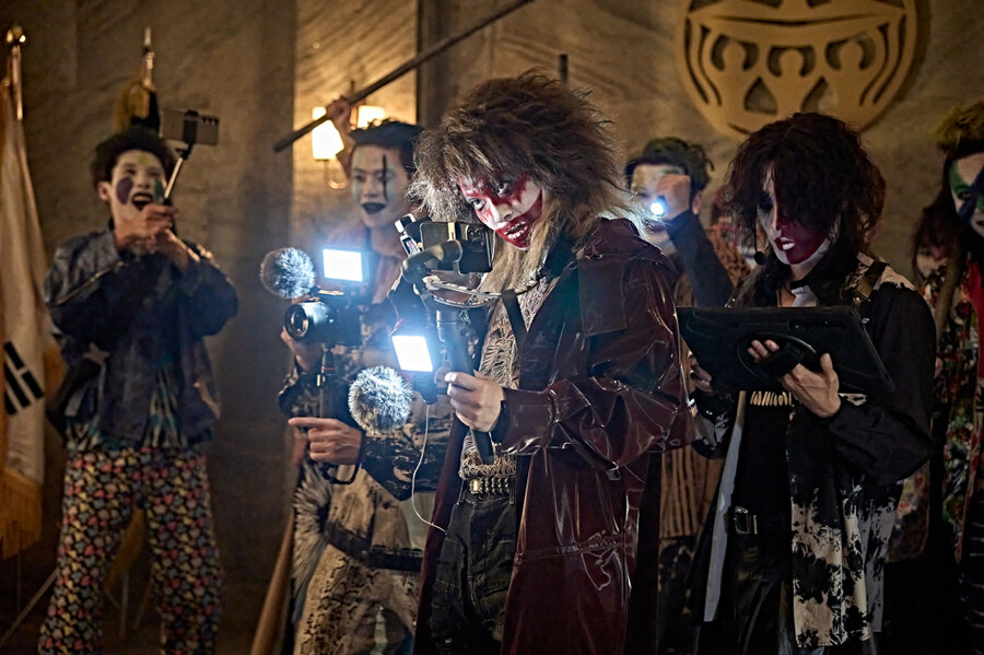 넷플릭스 지옥2 화살촉의 행보_2.jpg