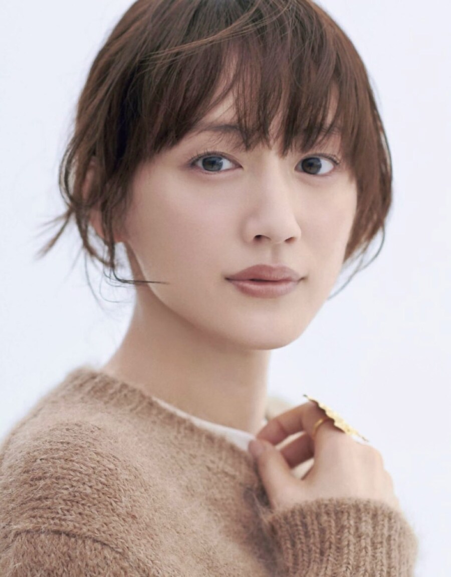 일본 탑티어 여배우가 흑역사로 생각한다는 그라비아 모델 시절_1.jpg