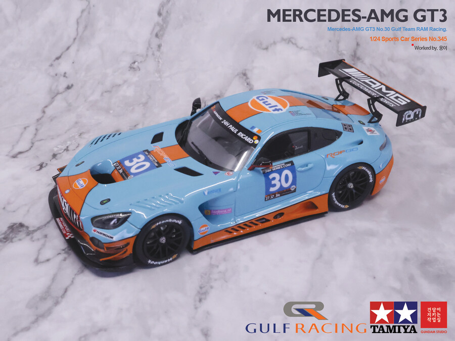 1/24 Mercedes Benz AMG-GT3 No.30 Gulf Racing_16.jpg