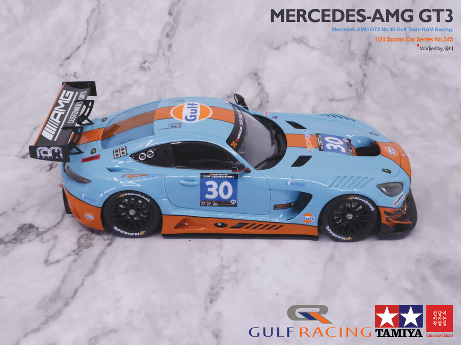 1/24 Mercedes Benz AMG-GT3 No.30 Gulf Racing_23.jpg