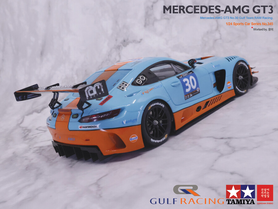 1/24 Mercedes Benz AMG-GT3 No.30 Gulf Racing_30.jpg