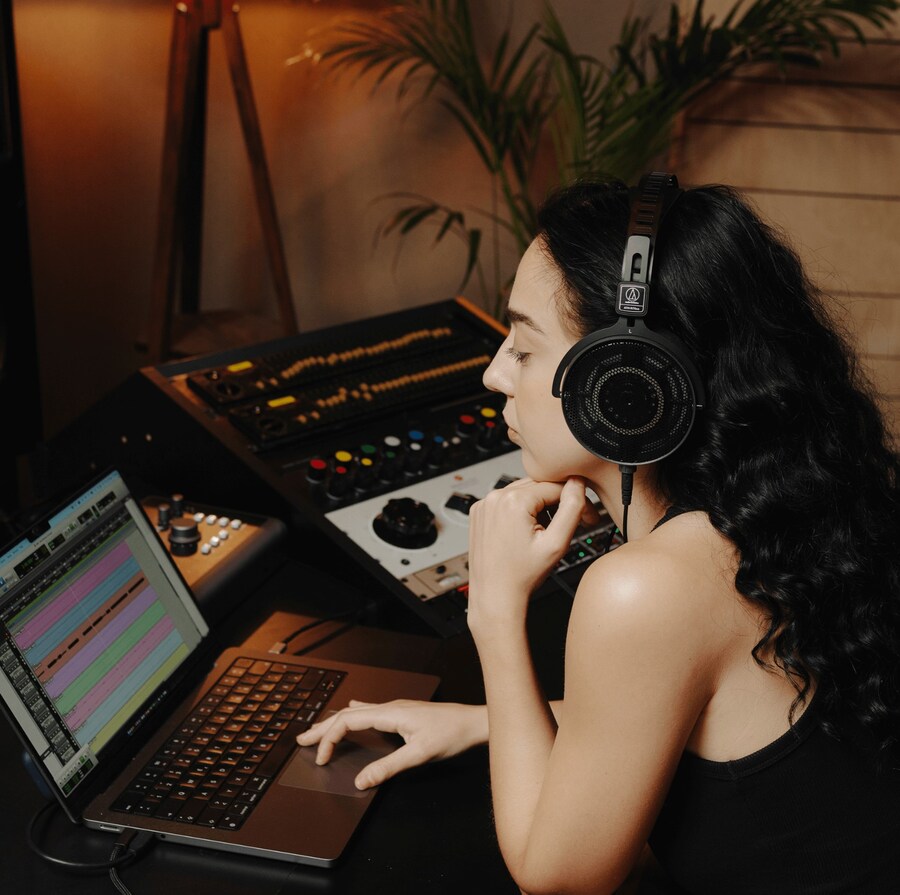 오디오테크니카, 오픈형 유선헤드폰 R70xa 발표_7.jpg