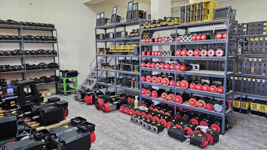 30대 중반 공돌이의 , 2025년 사무실 최신근황_4.jpg