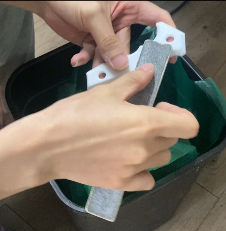 3D 프린터로 만든 발로란트 프리즘 칼_8.png