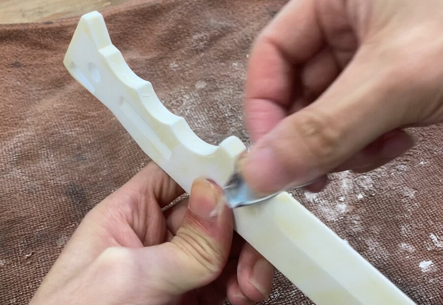 3D 프린터로 만든 발로란트 프리즘 칼_11.png