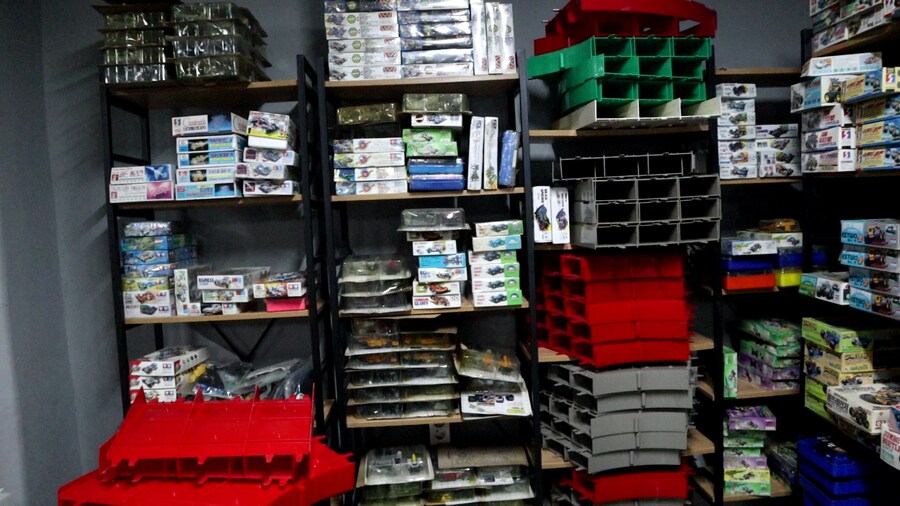 고전프라 / 미니카에 빠진 사람의 지하 창고_11.png