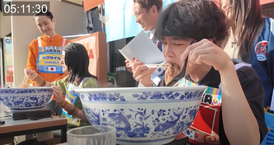 유튜브 에서 욕 오지게 먹고있는 할머니 甲_4.jpg