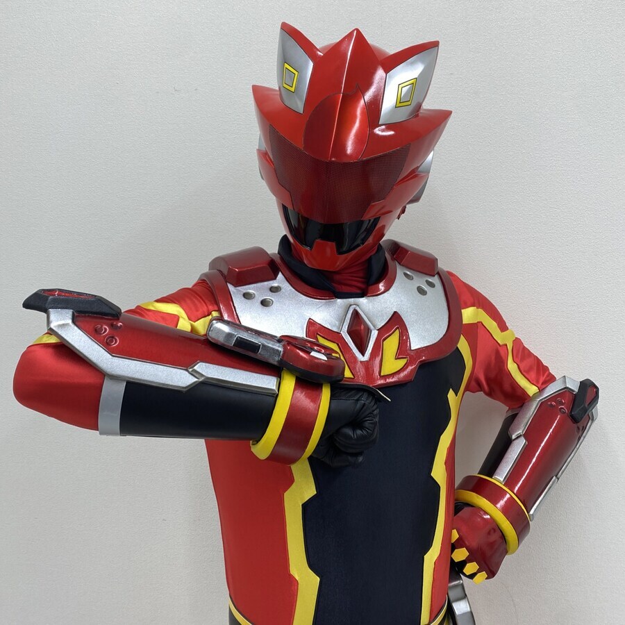 이세계레드) 생각이상으로 전력전개하는 이세계 레드 근황_4.jpg