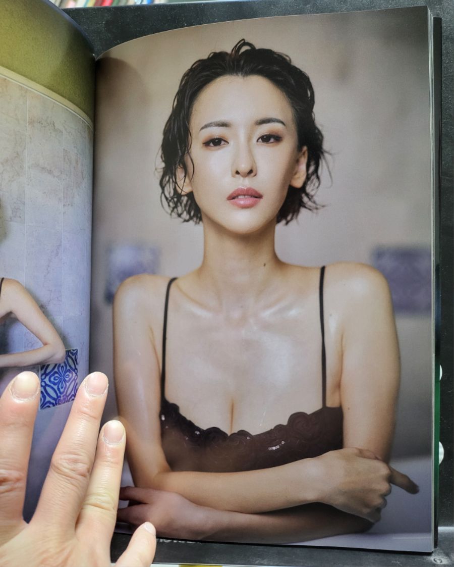 나츠키 세나 사진집 SILK of the MOON_27.jpg