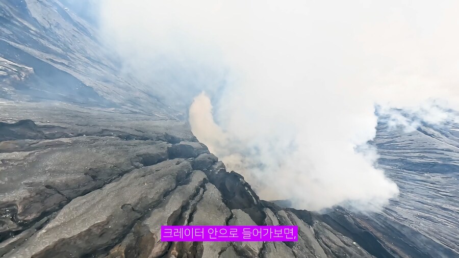 인도네시아 솔로 여행! 마운트 브로모 크레이터 안으로 직접 들어가 봤습니다🔥_13.jpg
