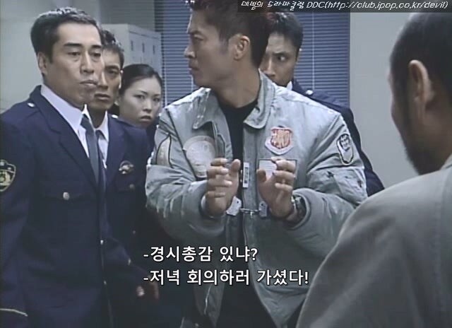 일본 경시총감 ㄹㅇ 숨 넘어가는 상황 ㅋㅋ_15.jpg