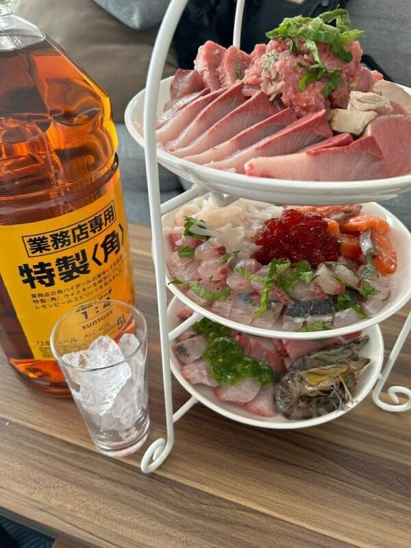 요즘 일본 남자들 사이에서 티파티가 유행이라고 함_1.jpg