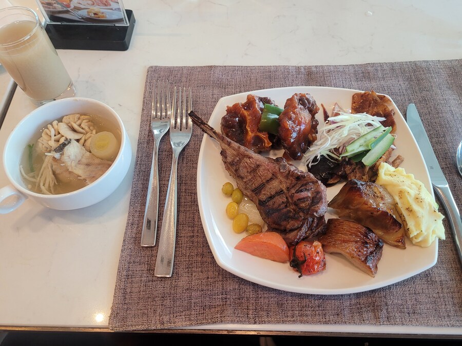 노보텔 엠버서더 강남 뷔페 평일 점심 먹었어요~_6.jpg