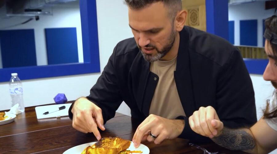 한국 음식 티어 정리 하는 미국 유튜버_39.jpg