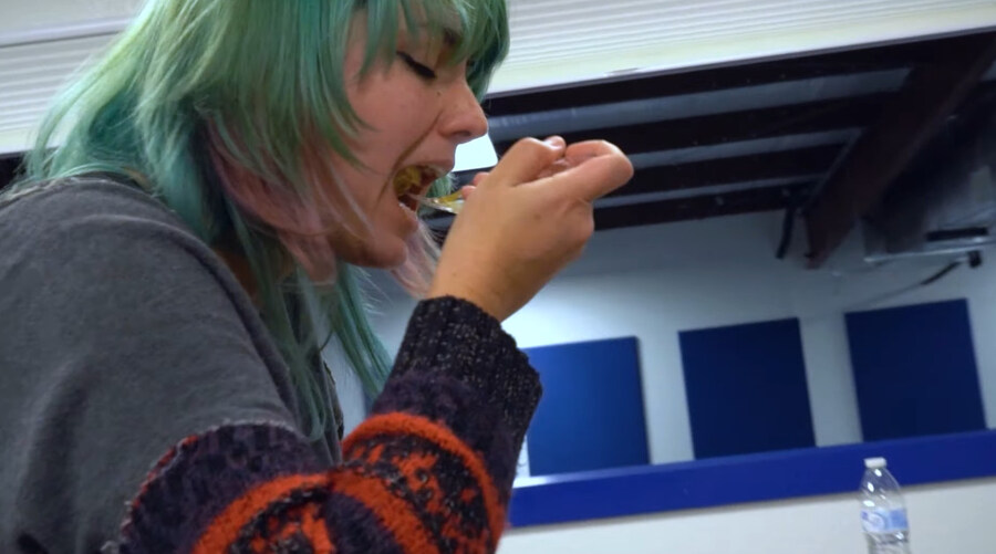 한국 음식 티어 정리 하는 미국 유튜버_64.jpg