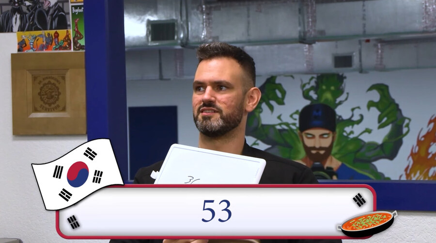 한국 음식 티어 정리 하는 미국 유튜버_69.jpg