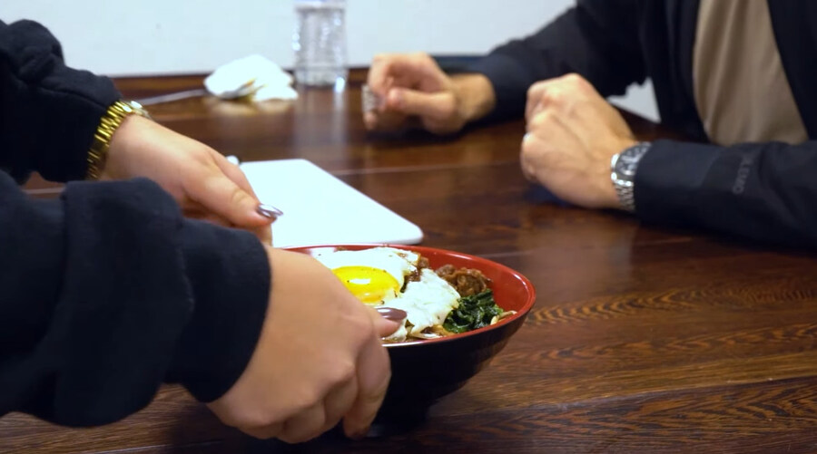 한국 음식 티어 정리 하는 미국 유튜버_91.jpg