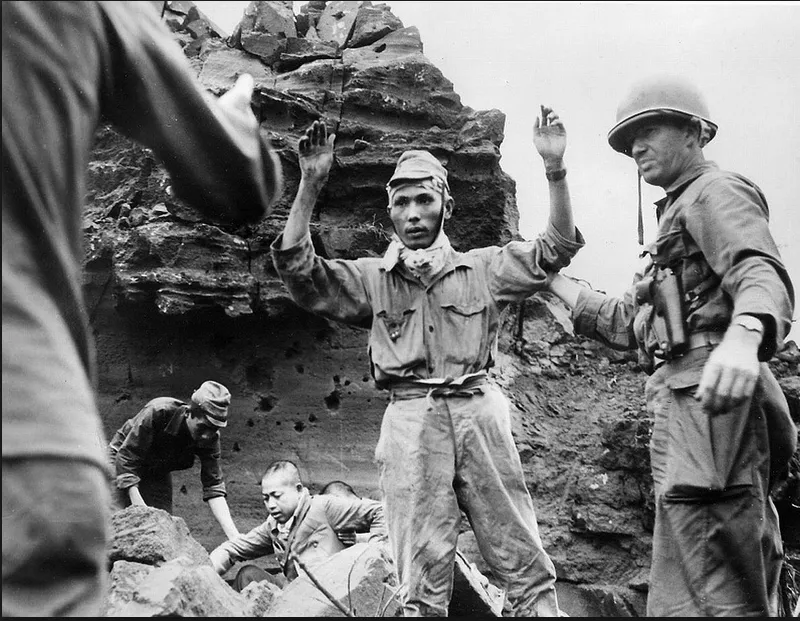 피안도) 이 만화 속에 등장하는 의외의 설정.jpg_3.webp