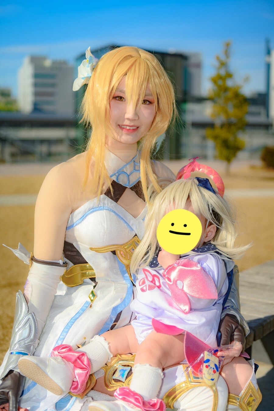 원신사실적인 크기의 페이몬 코스프레